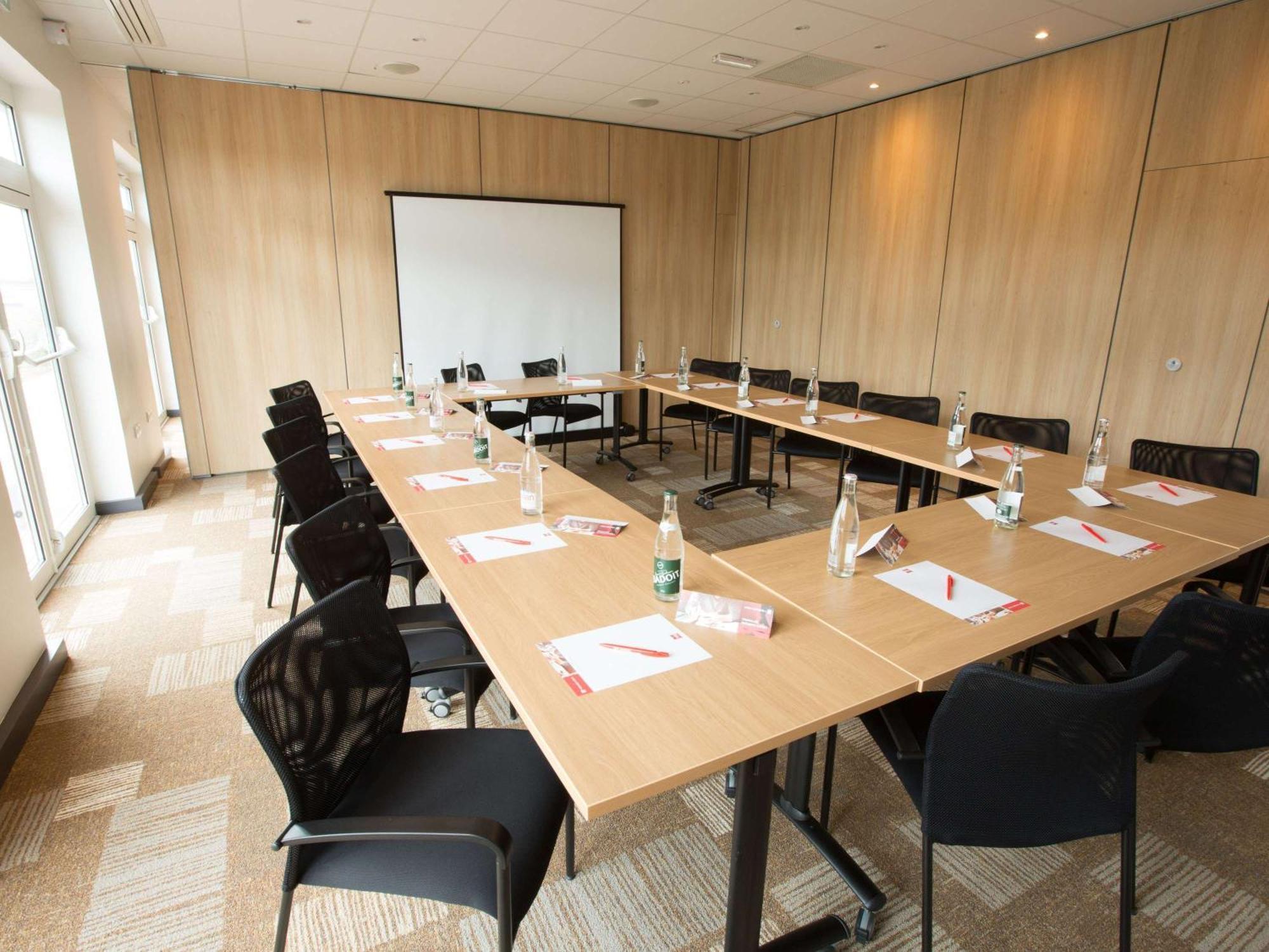 Ibis Cherbourg La Glacerie المظهر الخارجي الصورة